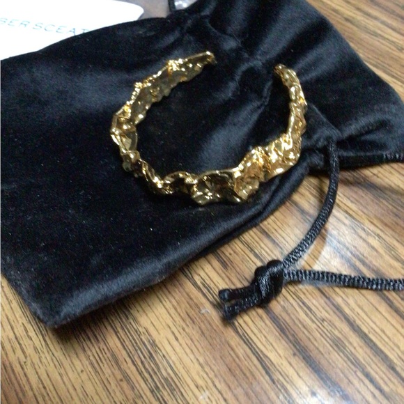 NWT Beautiful Amber Sceats Gold Cuff Bracelet! - Picture 2 of 3